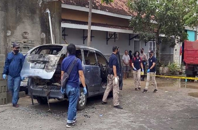 Gegara Utang Piutang Rp145 Juta, Yulia Tewas di Kandang Ayam, Dihabisi Pakai Linggis