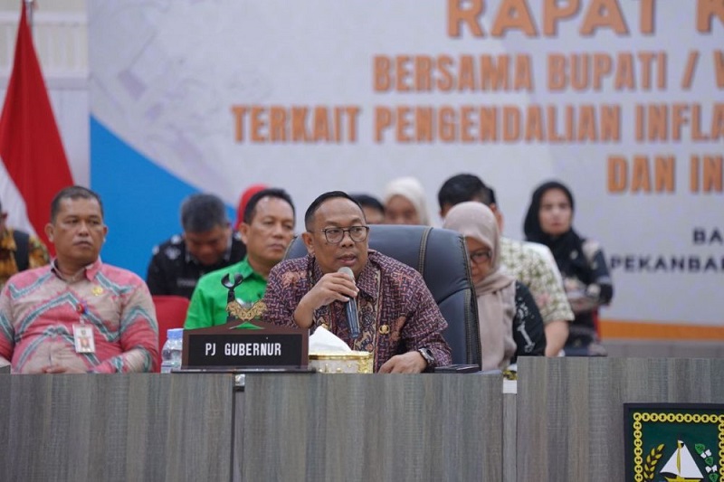Momen Pilkada Bulan November Curah Hujan Tinggi di Riau, Ini Arahan  Pj. Gubernur Riau