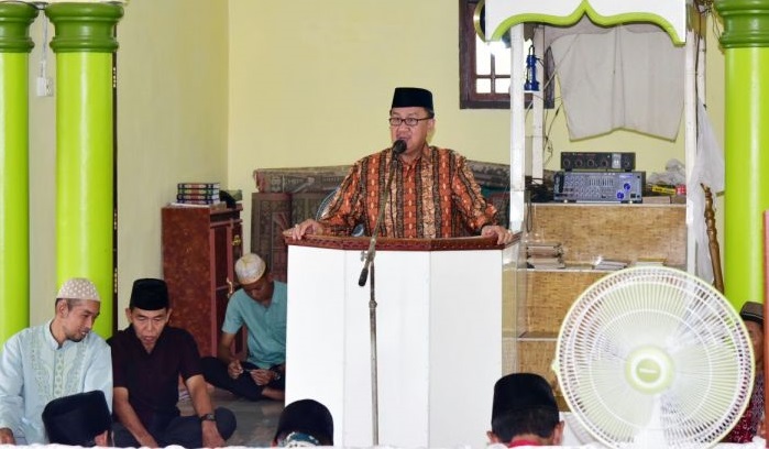 Wabup Rosman Malomo Hadiri Peringatan Maulid Nabi di Desa Nusantara Jaya