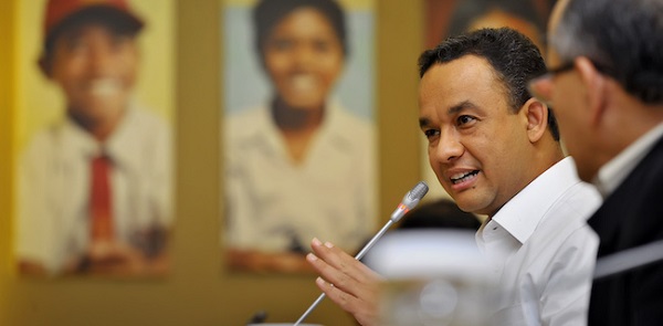 'Dikeroyok'  3 Menteri Jokowi, Anies: 98,4 Persen Bansos untuk Warga  DKI Jakarta  Tepat Sasaran dan Tidak Dobel!