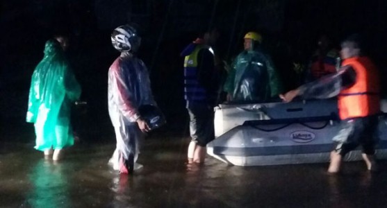 Hujan Masih Mengguyur, Lima Perahu Karet Disiagakan di Kota Padang
