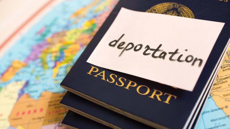 Langgar UU, 40 Imigran Bangladesh  Dideportasi dari Riau