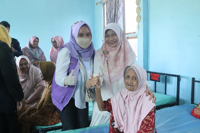 TP PKK Inhil Kunjungi Pondok Bhakti Lansia di Pekan Arba