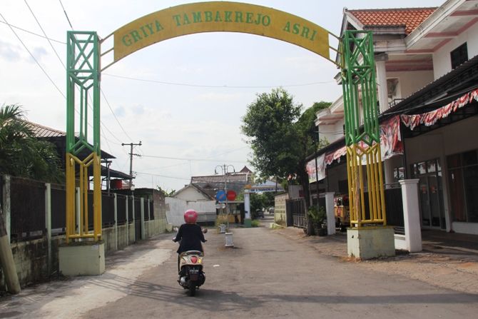 IH SEREM... 4 Perumahan Diteror ‘Babi Ngepet’, Bobol Rumah Tanpa Merusak Kunci