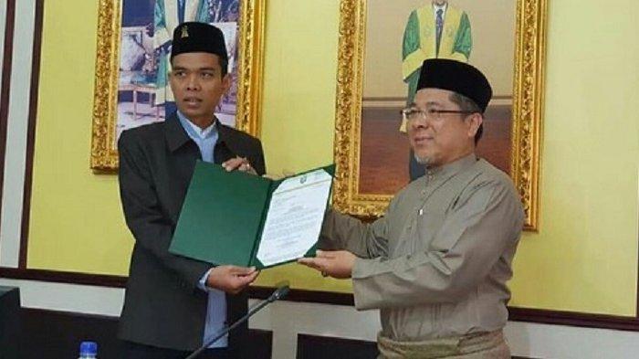 Tahniyah! Ustadz Abdul Somad Dianugerahi Gelar Profesor dari Unissa Brunei Darussalam