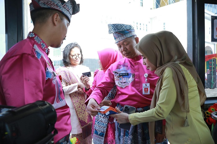 Dishub Pekanbaru Gandeng BRI Siapkan Pembayaran Non Tunai Bagi Penumpang Bus TMP