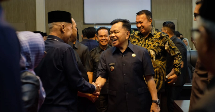 DPRD Kepulauan Meranti Resmi Umumkan Asmar-Muzamil sebagai Bupati dan Wakil Bupati 2025-2030