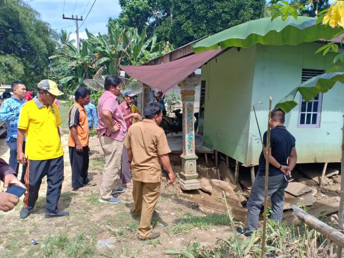 Rumah Nenek Sundari Nyaris Rubuh karena Banjir, 'Dak Ado Rumah Omak lai do nak, di Mano Omak kan Tinggal' 