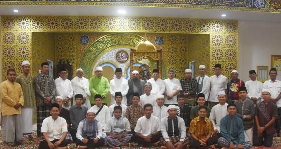 Bupati Imbau Masyarakat Ramaikan Masjid