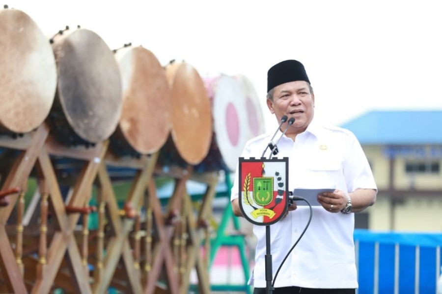 Plt Gubri Salurkan 100 Paket Sembako di Tradisi Petang Belimau Pekanbaru