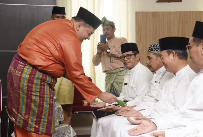 Diwakili Asisten II, Bupati Lepas JCH Korpri  Pemkab Inhil