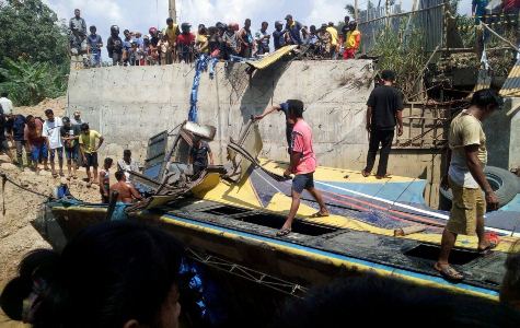 BUS PINEM MASUK JURANG, 38 Penumpang Luka-luka, 10 Parah...