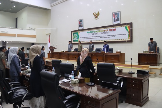Bupati Dengarkan Pandangan Fraksi Terkait Ranperda Pertanggungjawaban APBD T.A 2024