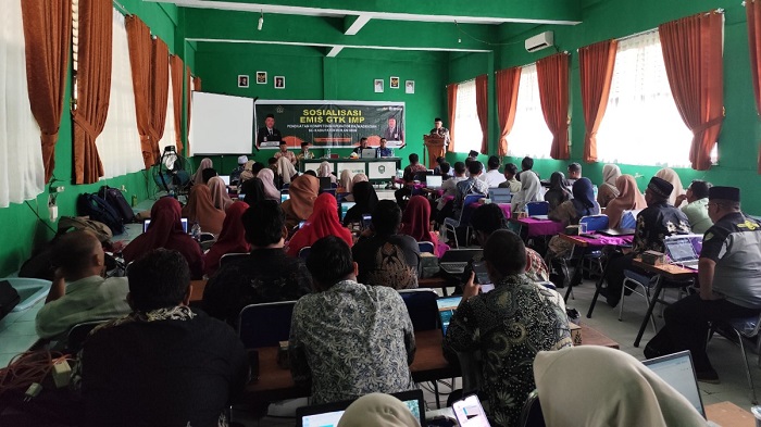 Sosialisasi EMIS GTK IMP, Ka. Kankemenag Tekankan Kesiapan Operator Madrasah