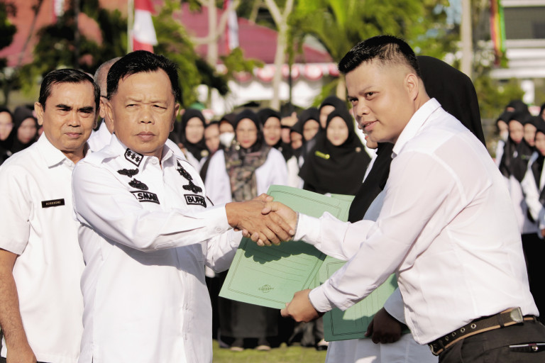 327 PPPK Meranti Kembali Terima SK