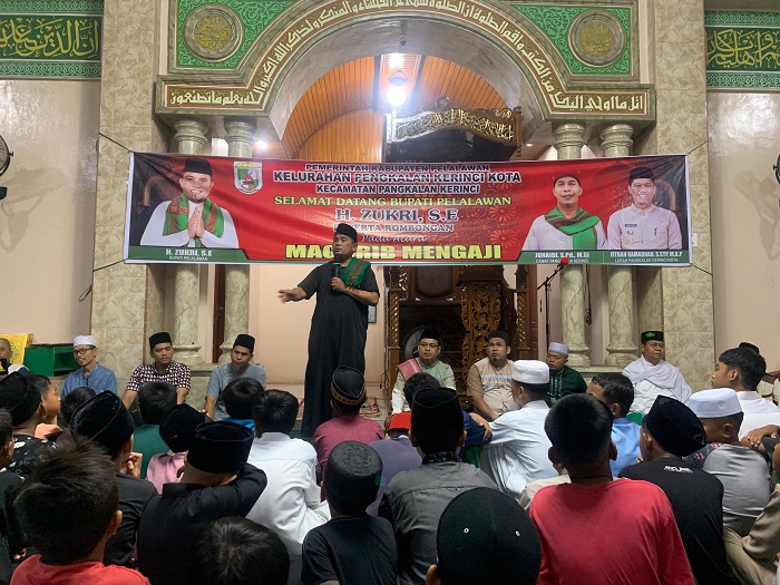 Laksanakan Magrib Mengaji, Bupati Gandeng Tim Medis Untuk Berikan Pelayanan Kesehatan Gratis Bagi Masyarakat