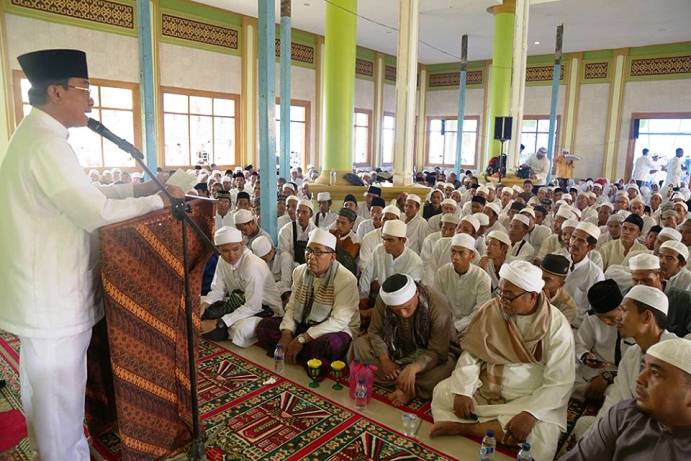Bupati Inhil dan Gubri Hadiri Haul Ke-80 Syeikh Abdurrahman Siddiq