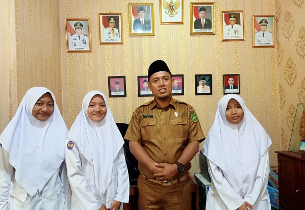 Empat Siswa SMA Unggulan Rokan Hulu Segera Ikuti KSN-Provinsi Riau