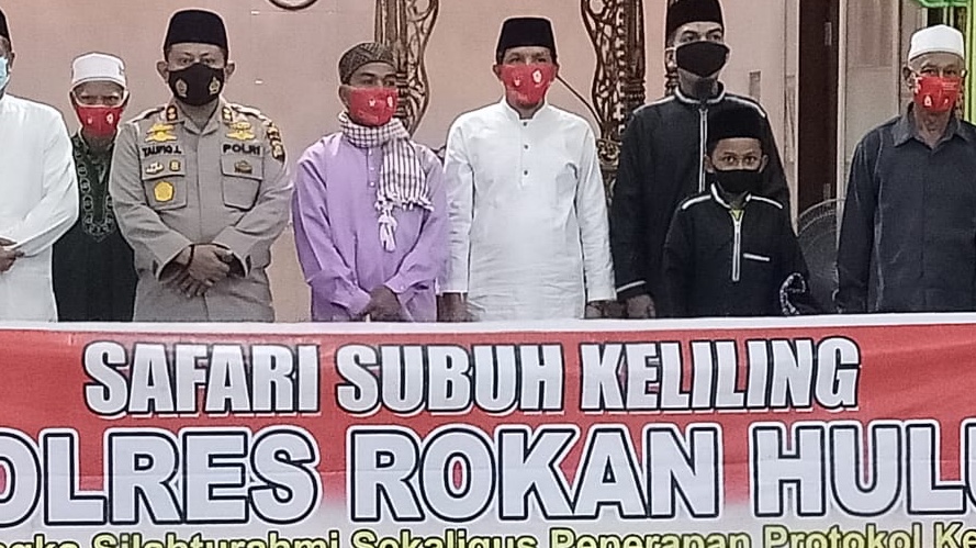 Safari Subuh Keliling Polres Rohul Warga di Rokan Hulu, Dihimbau Untuk Menunda Pesta