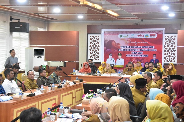 Bupati Kasmarni Komitmen Wujudkan KLA dengan Berbagai Inovasi dan Anggaran Besar