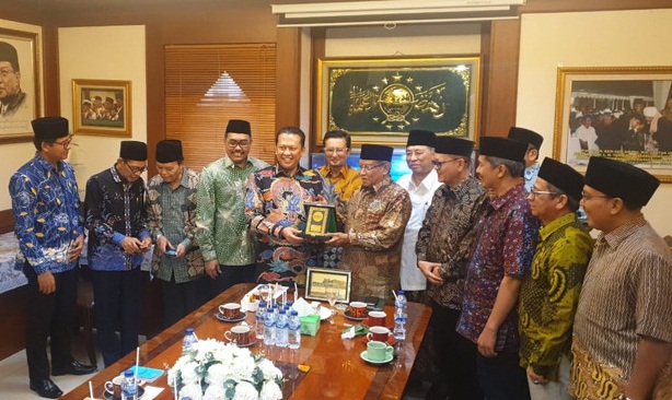 Banyak Mudharatnya, PBNU Setuju Presiden Kembali Dipilih MPR