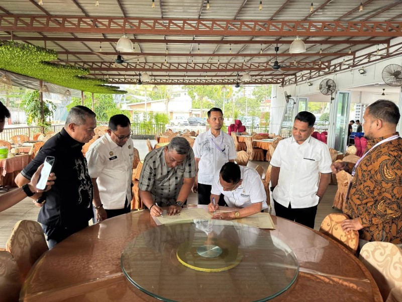 Tanda Tangan Dua Bupati Ini Jadi Harapan Baru Warga di Perbatasan Rohul–Rohil