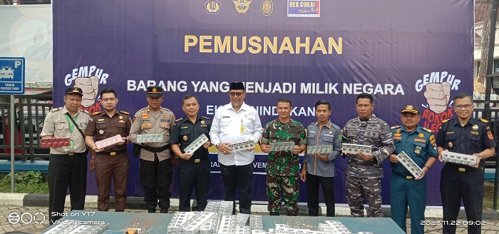 Pemkab Inhil Apresiasi Tindakan Tegas  Bea Cukai Tembilahan Musnahkan 16,5 Juta Batang Rokok Ilegal