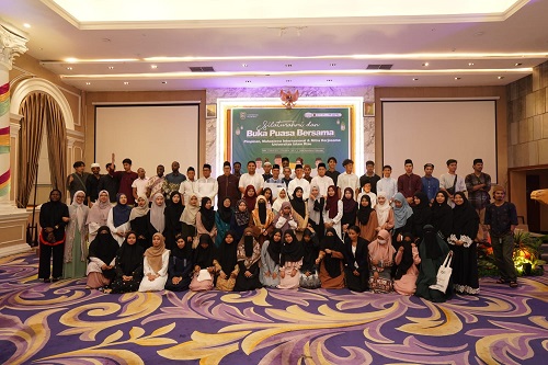UIR Gelar Buka Bersama dan Silaturahmi dengan Mitra serta Mahasiswa Internasional