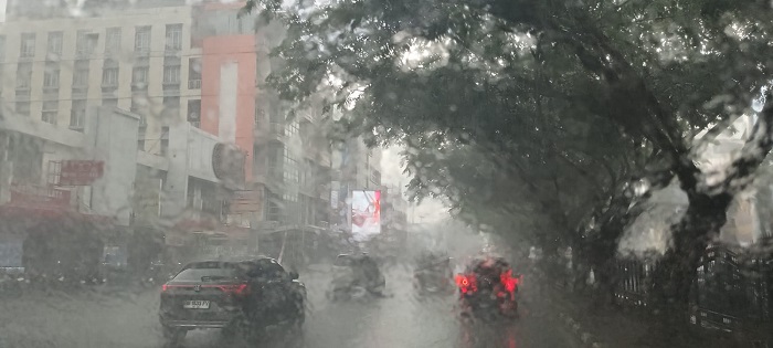 Siang Berawan, Sore dan Malam Riau Masih Akan Diguyur Hujan