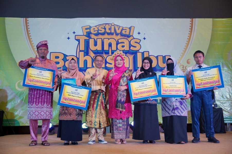 Siswa Dumai Raih Predikat Terbaik UKBI Provinsi Riau 2025