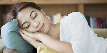 Alasan Anda Perlu Sesekali Tidur Siang