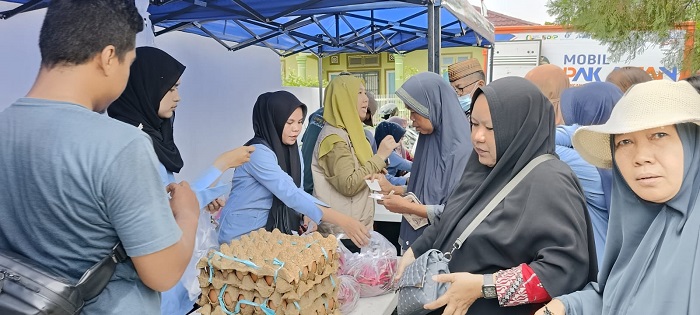 GPM di Sialang Munggu, Antrean Warga Tak Henti untuk Beli Beras SPHP dan Minyakita