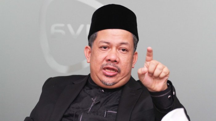 Fahri Hamzah Tegaskan Tak Ada Istilah Kafir di UUD