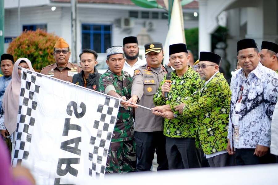 Mewakili Bupati, Kadisdikbud Rohil Lepas Pawai Akbar Ramadan Simbol Persatuan Umat