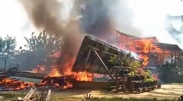 Ditinggal Kerja, Dua Pintu Rumah Ludes Terbakar di Bahtera Makmur