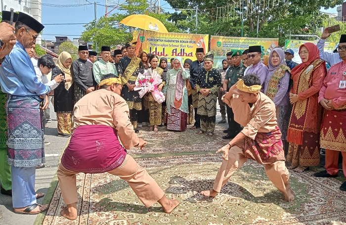 Pemkab Rohil Gelar Acara Silaturahmi Dengan Kajari, Sekaligus Tepuk Tepung Tawar