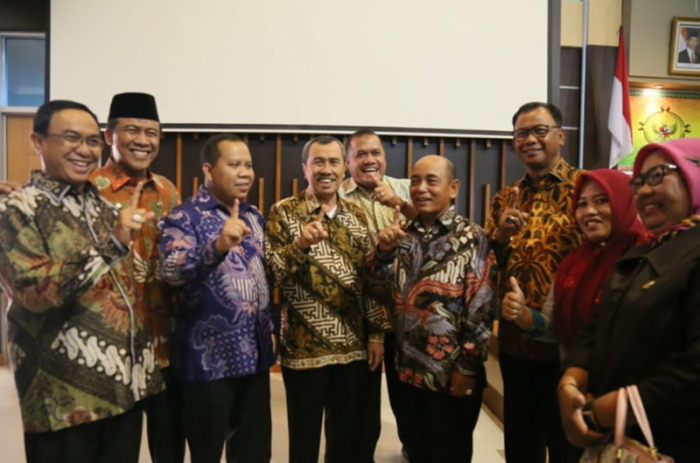 Bupati Inhil Menghadiri Sertijab Kepala BPK Perwakilan Provinsi Riau