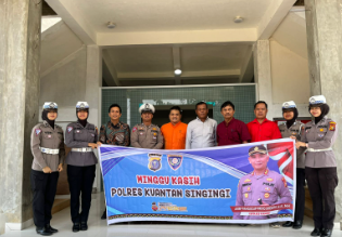 Sat Lantas Polres Kuansing Gelar Program Minggu Kasih Jalin Silaturahmi di Gereja GPIB Efrata