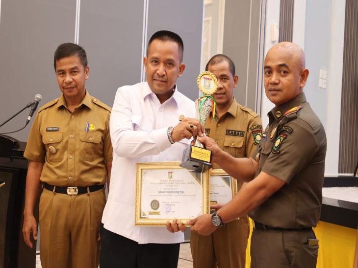 Satpol Kampar raih Peringkat II Terbaik Bupati Award atas Ketersediaan Standar Pelayanan Publik dari Ombudsman RI