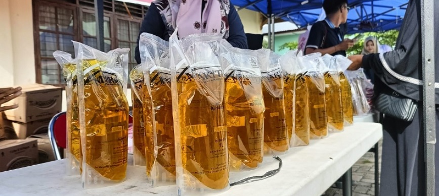 Pemerintah Siapkan 700 Ribu Kiloliter Minyak Goreng Lewat  Bulog dan Food ID.
