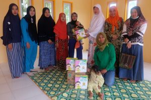 Seorang Berumur Tujuh Tahun, Dua Bocah Kakak Beradik di Kuindra Ini Belum Mampu Berdiri