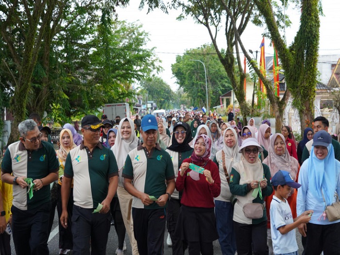 Ribuan Warga Ikut Langsung Jalan Sehat HKN