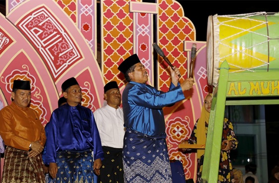 Bupati Alfedri Puji Kemeriahan MTQ Kampung Tualang Ke-XX