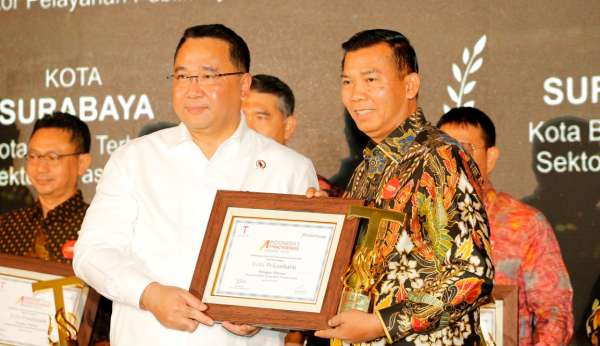 Pekanbaru Raih Pelayanan Publik Terbaik Platinum di Indonesia
