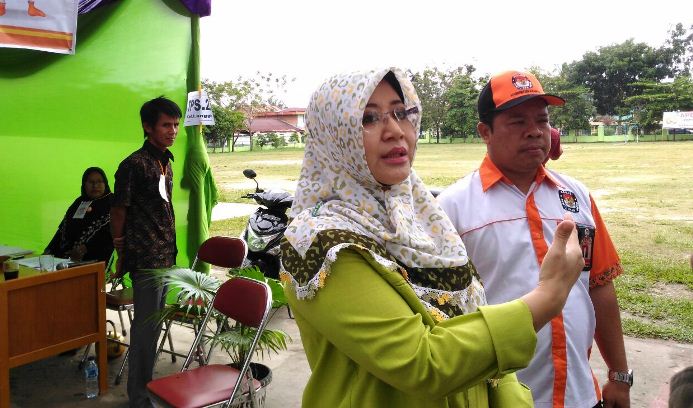 Bersama Ketua KPUD, Intsiawati Ayus Ikut Pantau Pelaksanaan Pilkada Kampar 2017