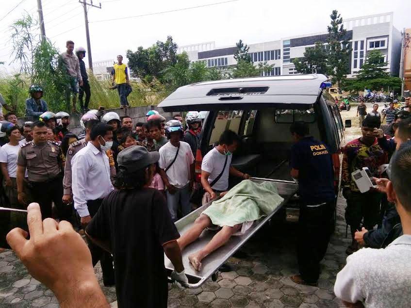 Geger... Benget Mardiana Boru Tewas di Halaman Gereja di Pekanbaru