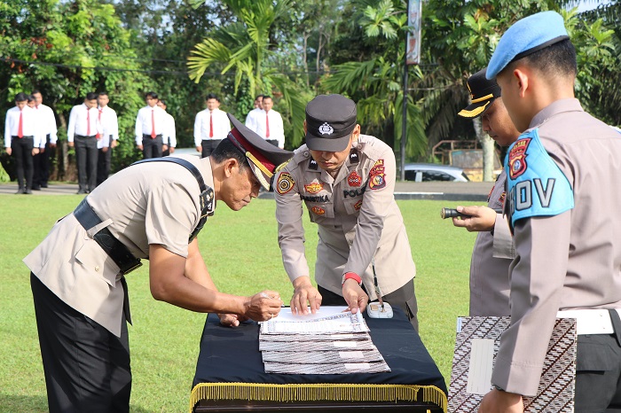 Kapolres Kuansing Pimpin Langsung Sertijab Kabag, Kasat Dan Kapolsek