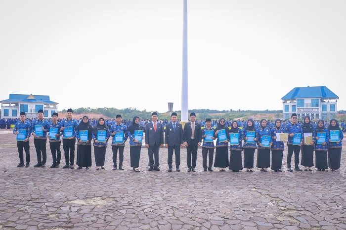 Wali Kota Pekanbaru Serahkan SK PPPK Tahap II