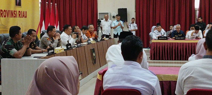 SF Hariyanto: Pedagang di Pasar Mengeluh, Dapur  SPPG MBG Tak Belanja  di Pasar Lokal