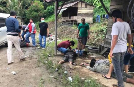 Lima Perampok di Bandar Petalangan Pelalawan Dibekuk di Kiliran Jao Sijunjung, Seorang Pelaku Didor...